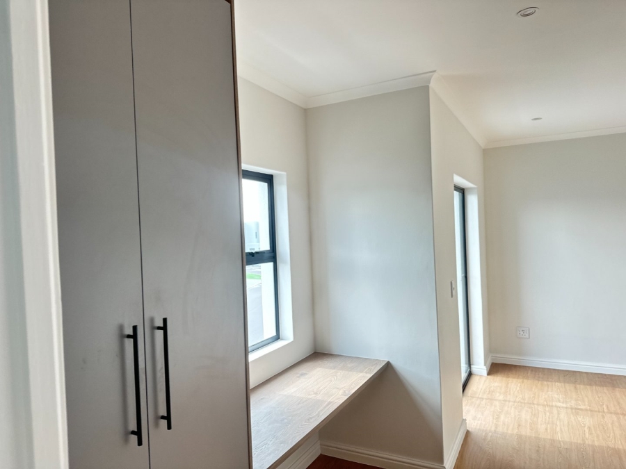 3 Bedroom Property for Sale in Sandown Western Cape